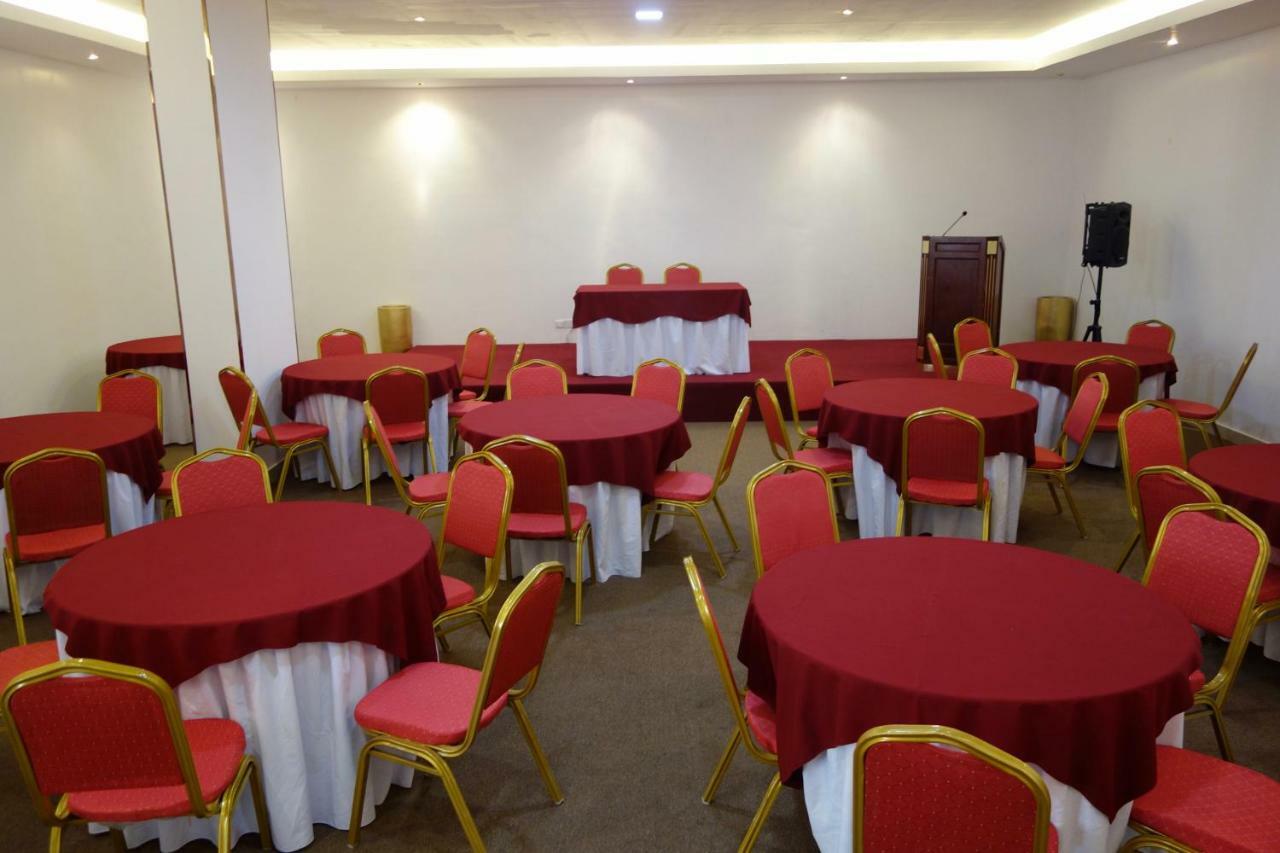 Grand Tayba Hotel Salalah Bagian luar foto